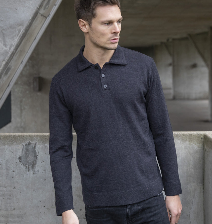 Polo en 100% laine mérinos extrafine anthracite et fabriqué en France