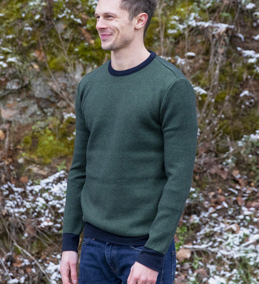 Pull modèle MG couleur vert fabriqué en France par Cabane 